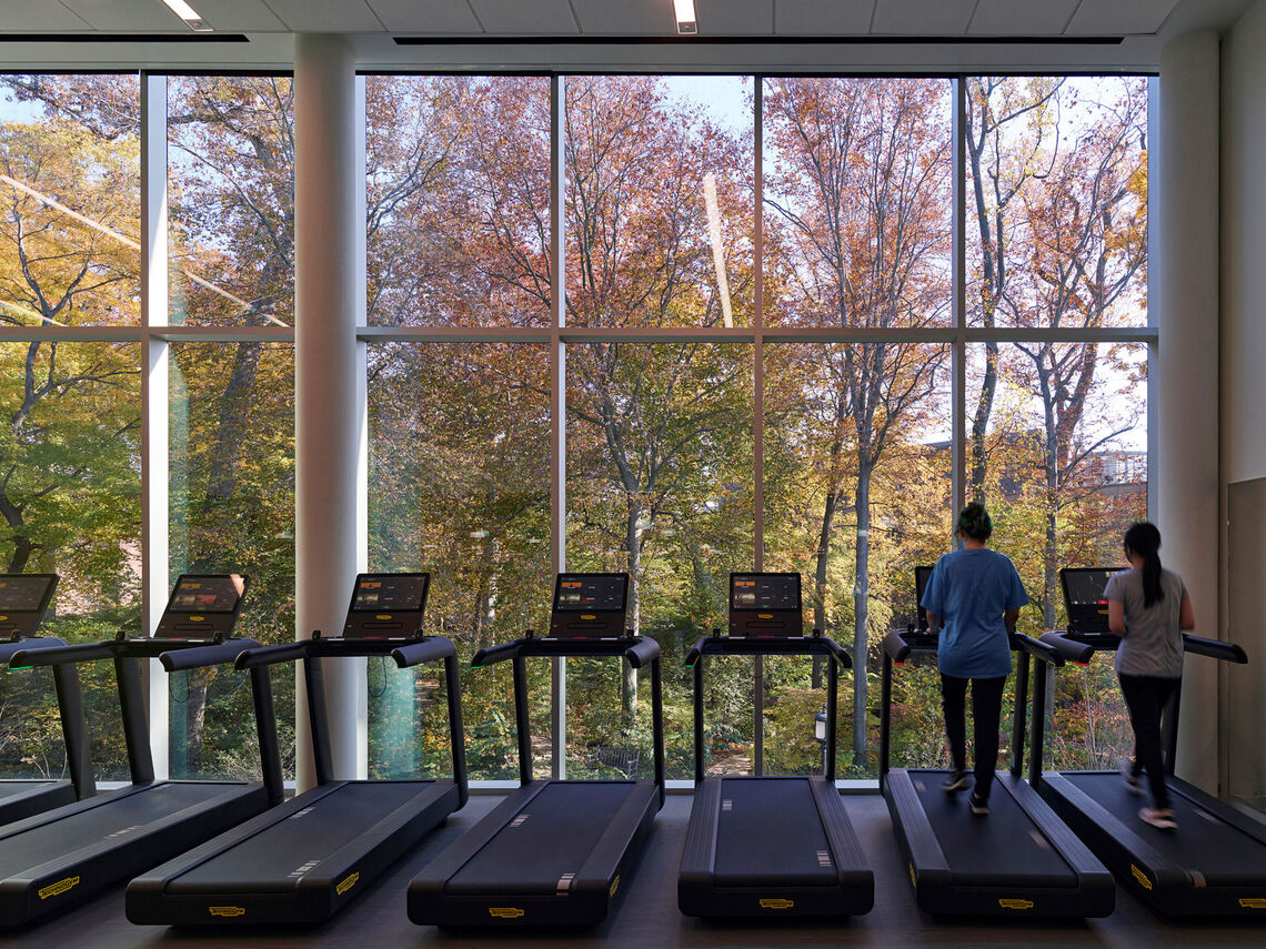 Openness and connectivity are the governing principles of the design of the Johns Hopkins University Ralph S. O’Connor Center for Recreation & Well-being as showcased through stunning views of the adjacent verdant and serene forest garden.
